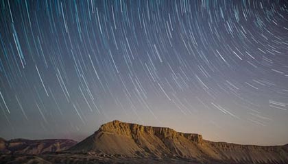 评论员：如履薄冰的美防长